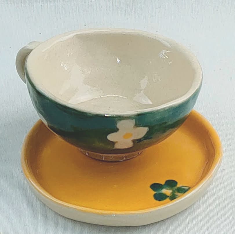 Modela y decora una taza con platito o cuenco